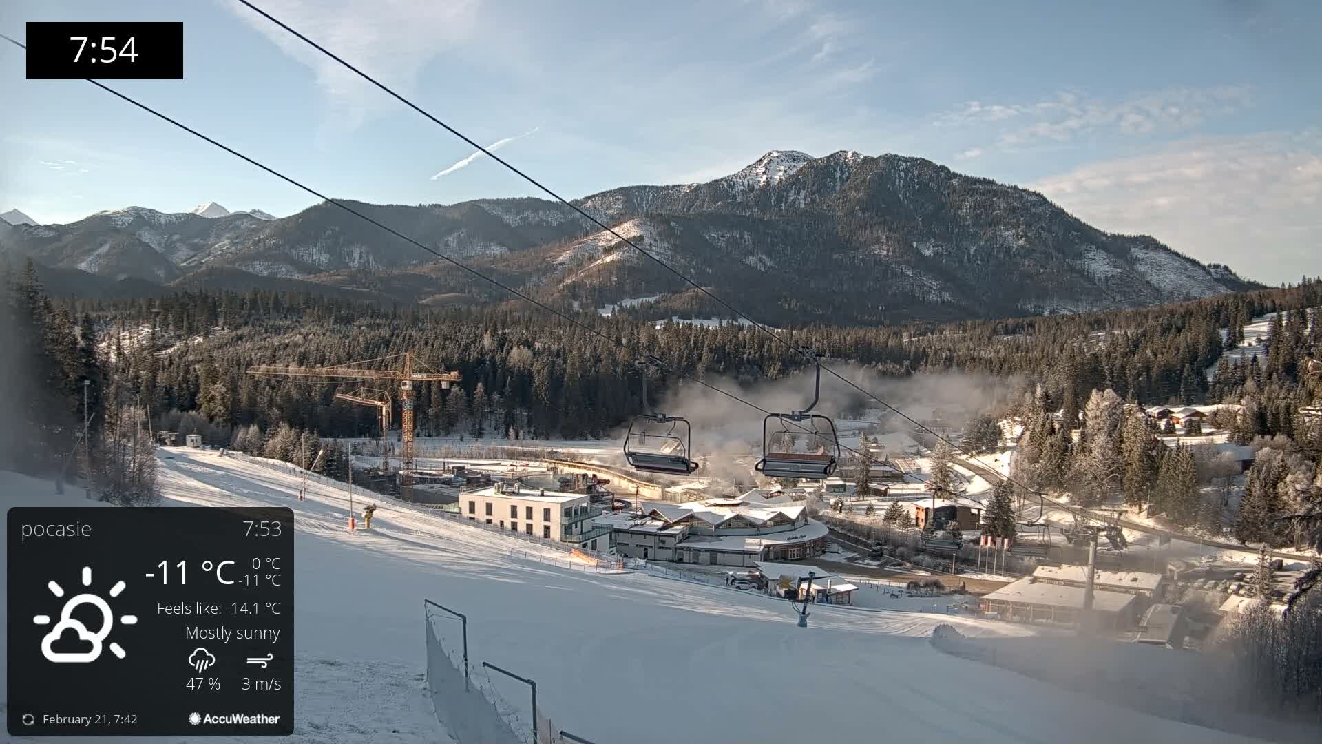 Meander Oravice Village Ski Slopes & Osobita Mountain Live Cam - Vitanova, Tvrdosin, Zilina, Slovakia