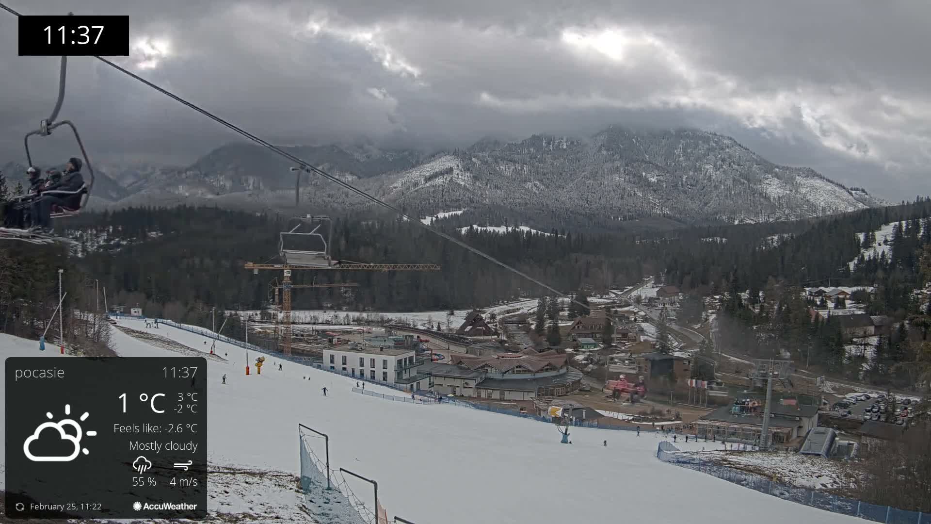 Meander Oravice Village Ski Slopes & Osobita Mountain Live Cam - Vitanova, Tvrdosin, Zilina, Slovakia