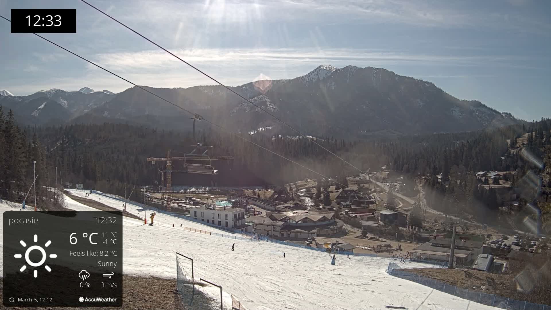 Meander Oravice Village Ski Slopes & Osobita Mountain Live Cam - Vitanova, Tvrdosin, Zilina, Slovakia