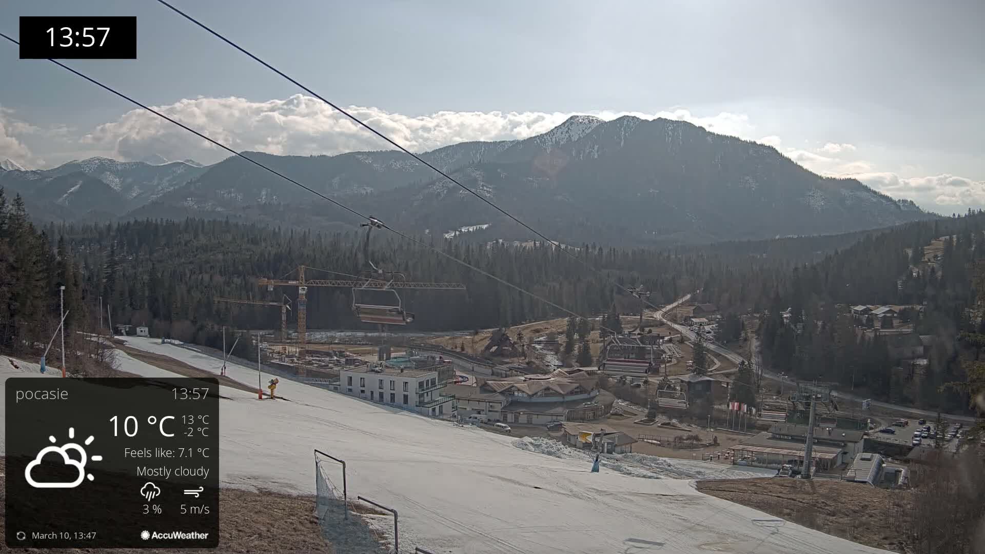 Meander Oravice Village Ski Slopes & Osobita Mountain Live Cam - Vitanova, Tvrdosin, Zilina, Slovakia