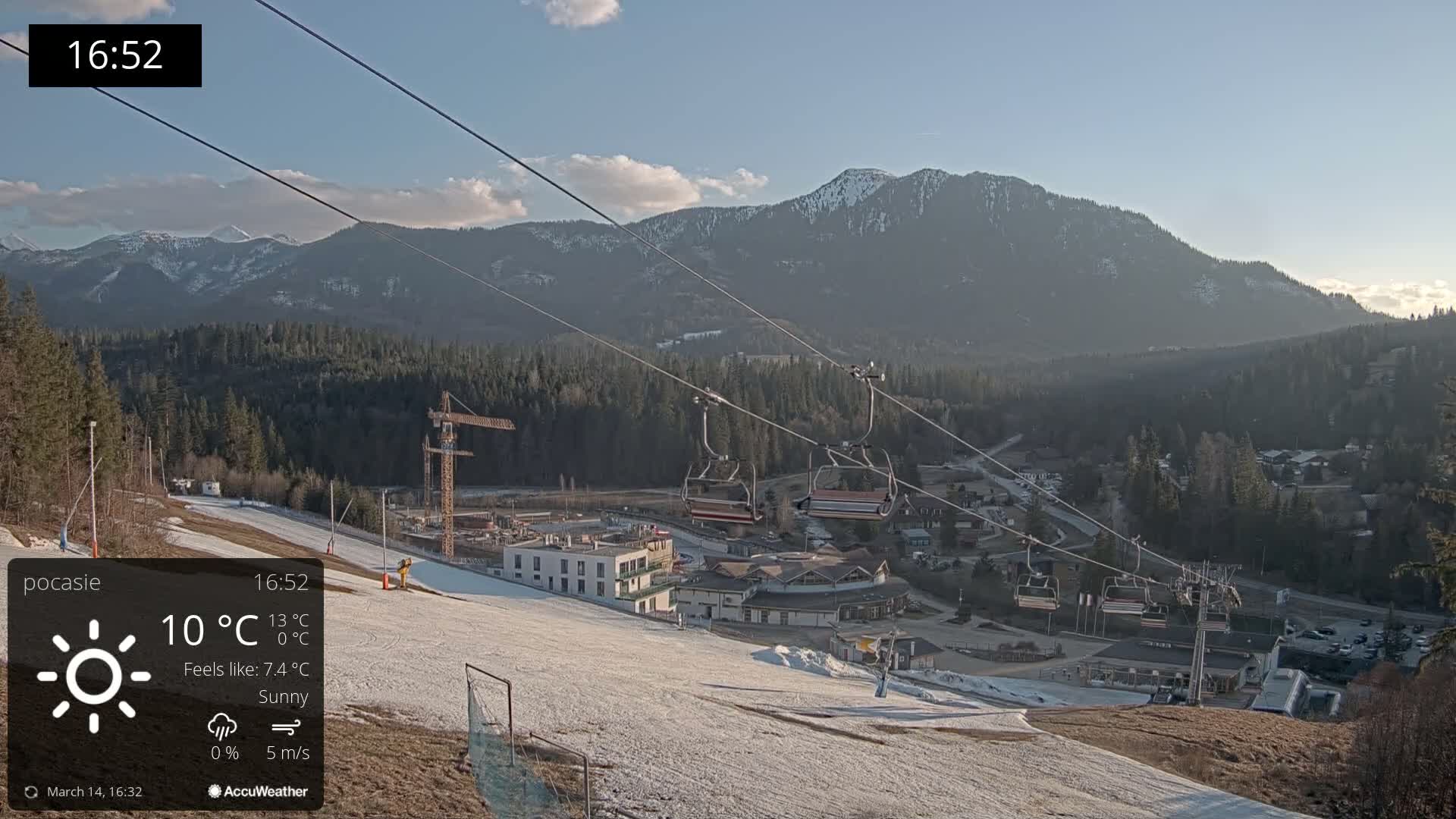 Meander Oravice Village Ski Slopes & Osobita Mountain Live Cam - Vitanova, Tvrdosin, Zilina, Slovakia