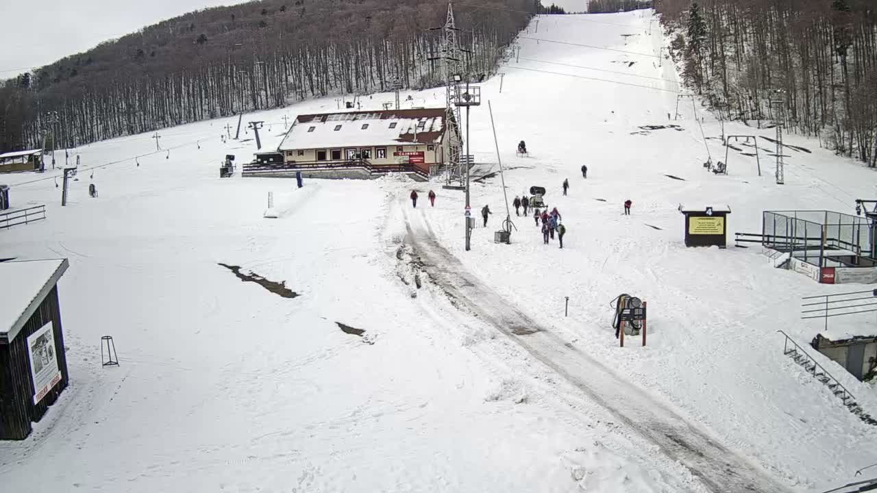 Jahodna Ski Slope West View Live Cam - Sever, Kosice 1, Kosice, Slovakia