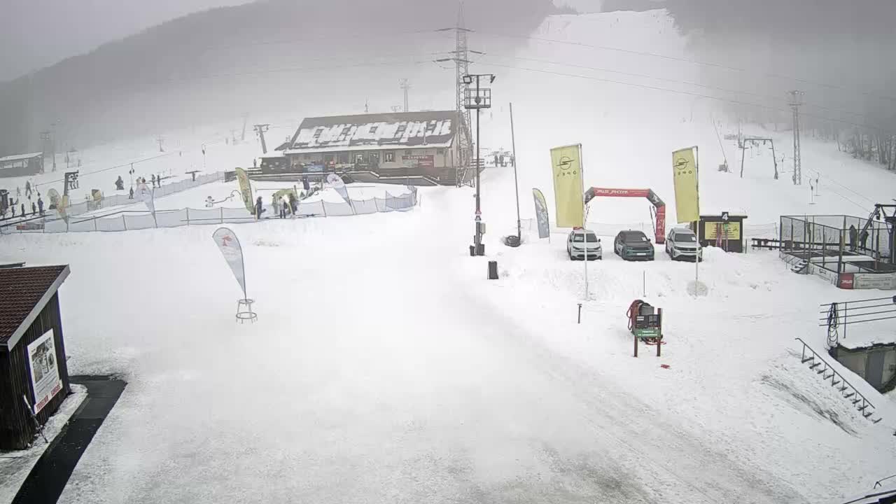 Jahodna Ski Slope West View Live Cam - Sever, Kosice 1, Kosice, Slovakia