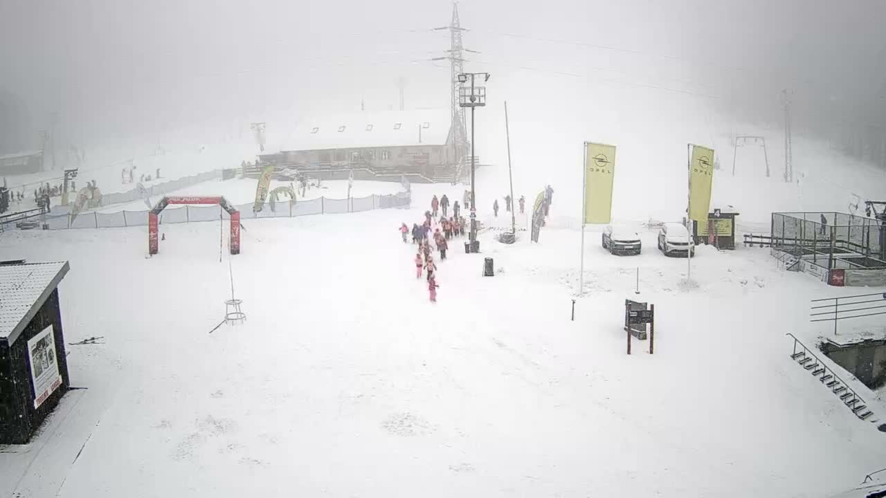 Jahodna Ski Slope West View Live Cam - Sever, Kosice 1, Kosice, Slovakia