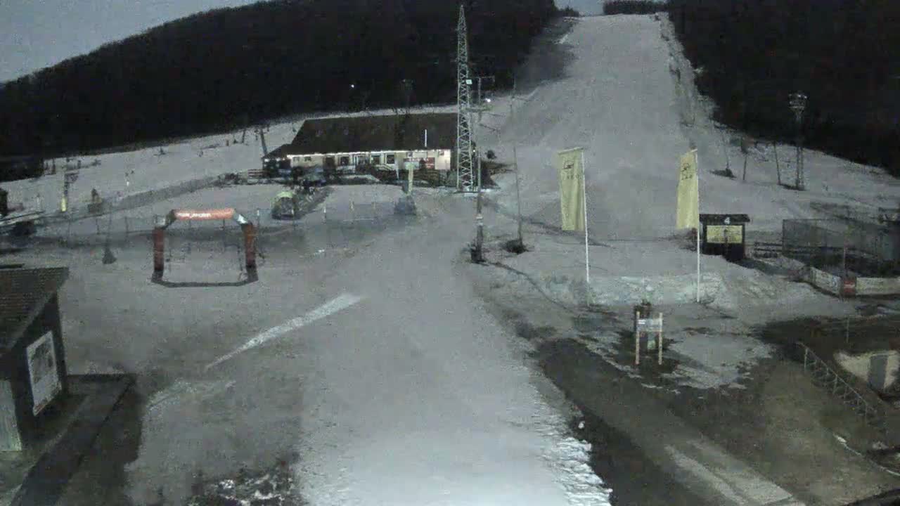 Jahodna Ski Slope West View Live Cam - Sever, Kosice 1, Kosice, Slovakia