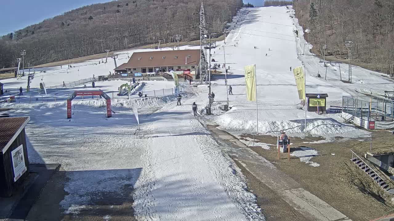 Jahodna Ski Slope West View Live Cam - Sever, Kosice 1, Kosice, Slovakia
