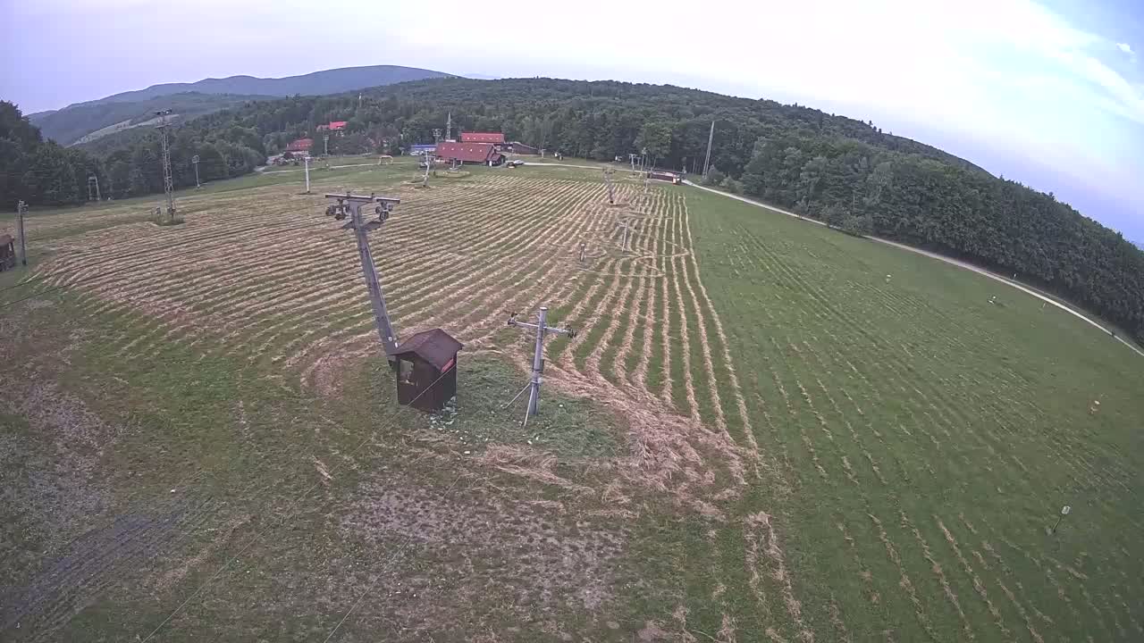 Jahodna Ski Slope East View Live Cam - Sever, Kosice 1, Kosice, Slovakia