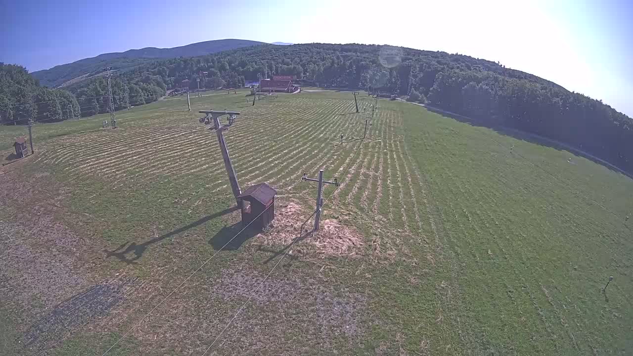 Jahodna Ski Slope East View Live Cam - Sever, Kosice 1, Kosice, Slovakia