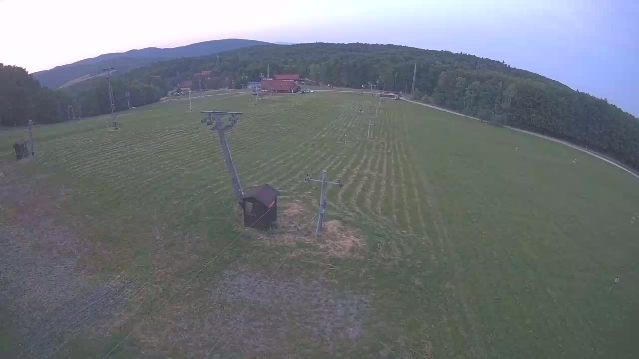 Jahodna Ski Slope East View Live Cam - Sever, Kosice 1, Kosice, Slovakia