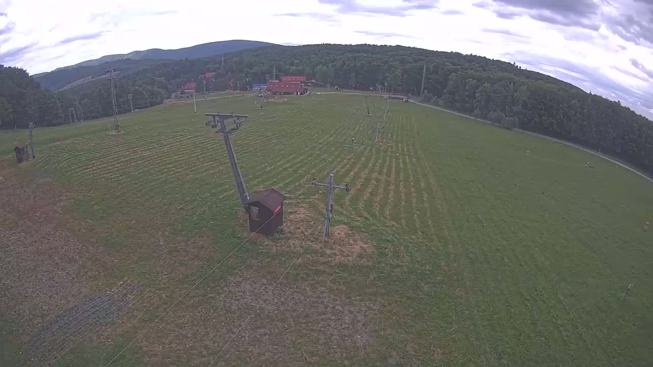 Jahodna Ski Slope East View Live Cam - Sever, Kosice 1, Kosice, Slovakia