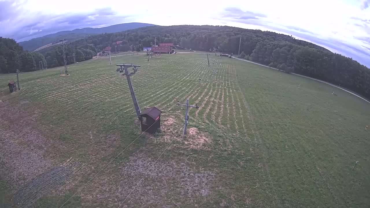 Jahodna Ski Slope East View Live Cam - Sever, Kosice 1, Kosice, Slovakia