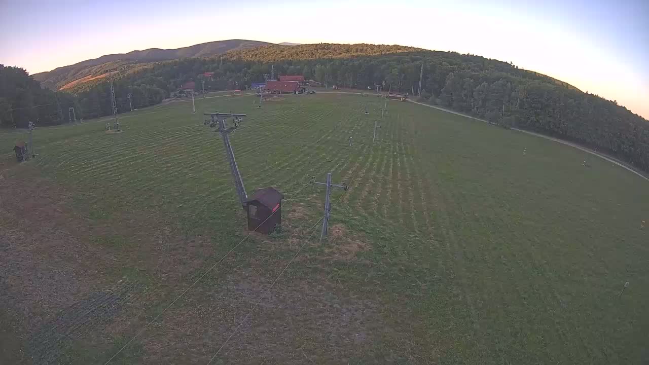 Jahodna Ski Slope East View Live Cam - Sever, Kosice 1, Kosice, Slovakia