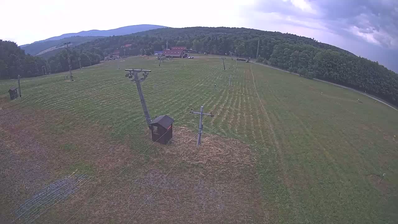 Jahodna Ski Slope East View Live Cam - Sever, Kosice 1, Kosice, Slovakia