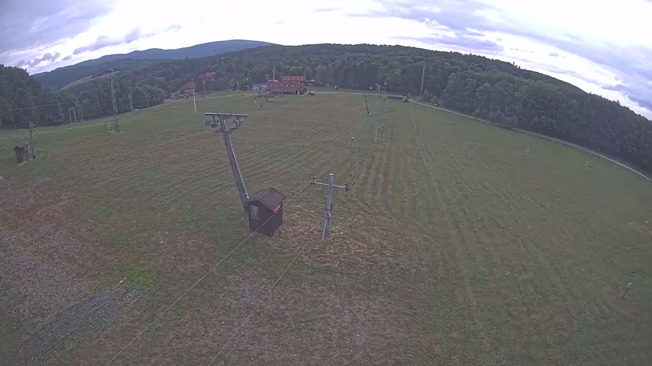 Jahodna Ski Slope East View Live Cam - Sever, Kosice 1, Kosice, Slovakia