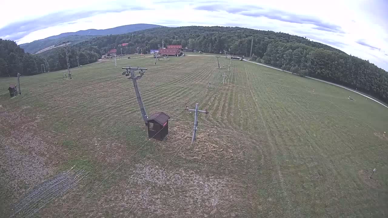 Jahodna Ski Slope East View Live Cam - Sever, Kosice 1, Kosice, Slovakia