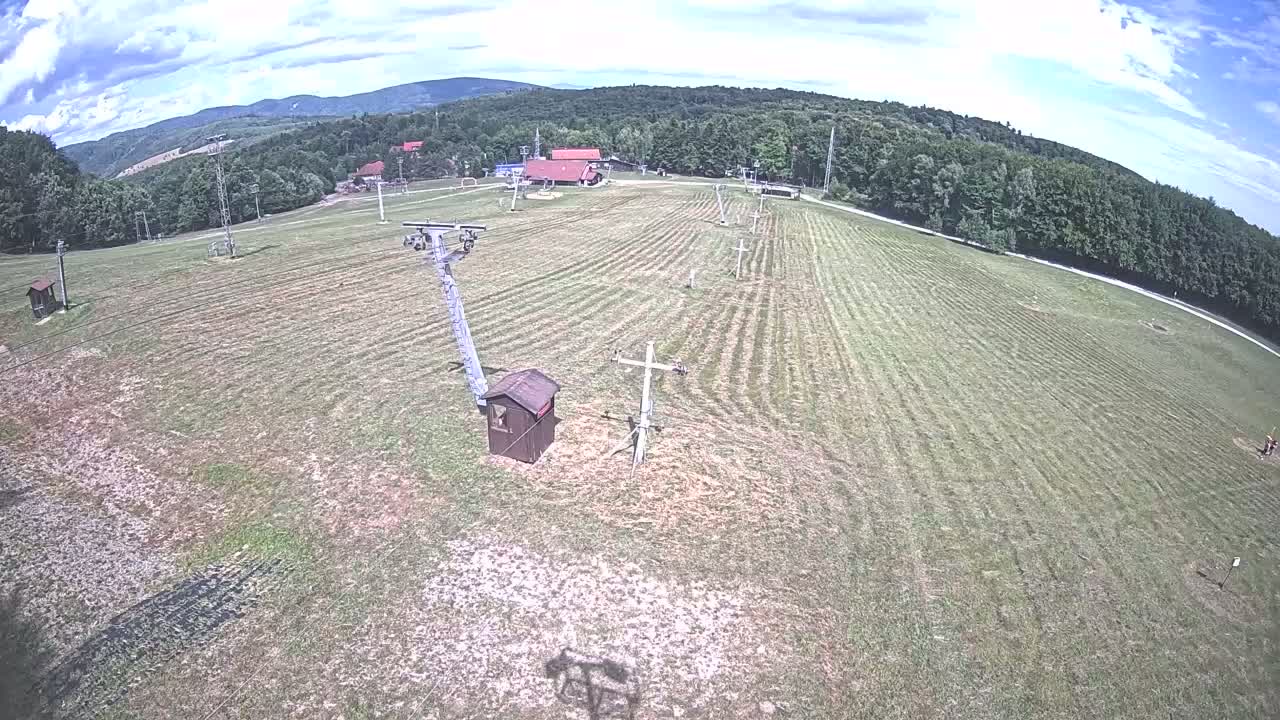 Jahodna Ski Slope East View Live Cam - Sever, Kosice 1, Kosice, Slovakia