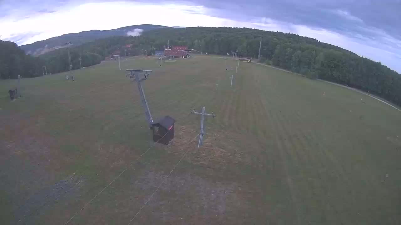 Jahodna Ski Slope East View Live Cam - Sever, Kosice 1, Kosice, Slovakia