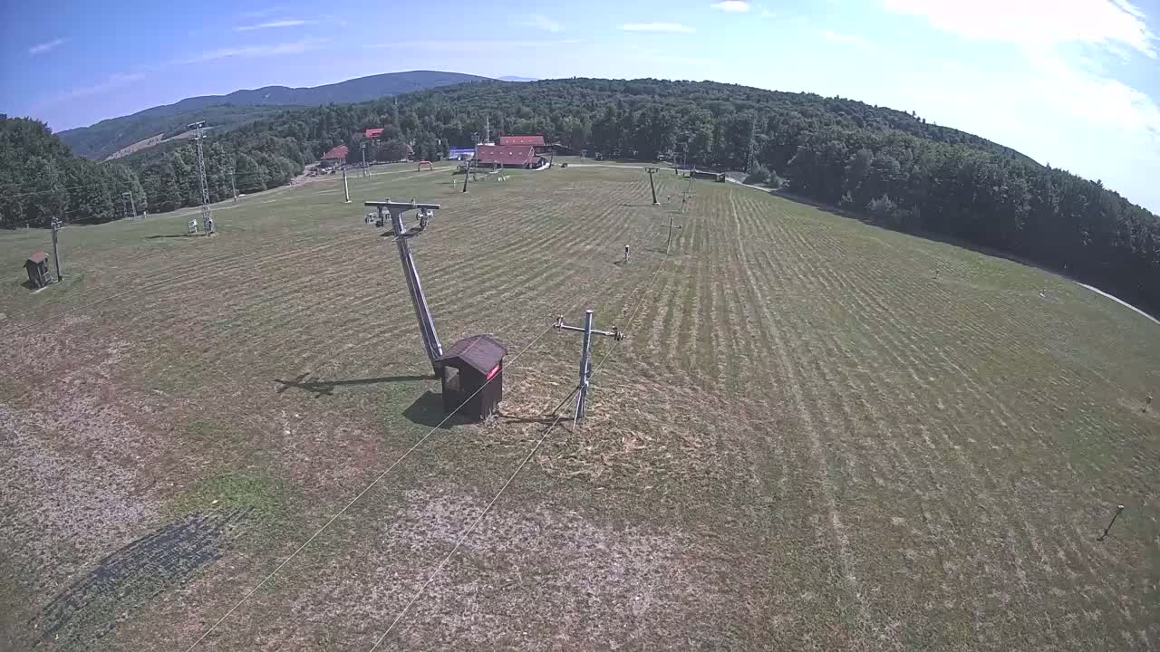 Jahodna Ski Slope East View Live Cam - Sever, Kosice 1, Kosice, Slovakia