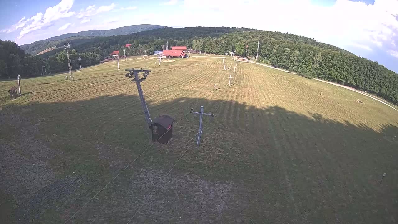 Jahodna Ski Slope East View Live Cam - Sever, Kosice 1, Kosice, Slovakia
