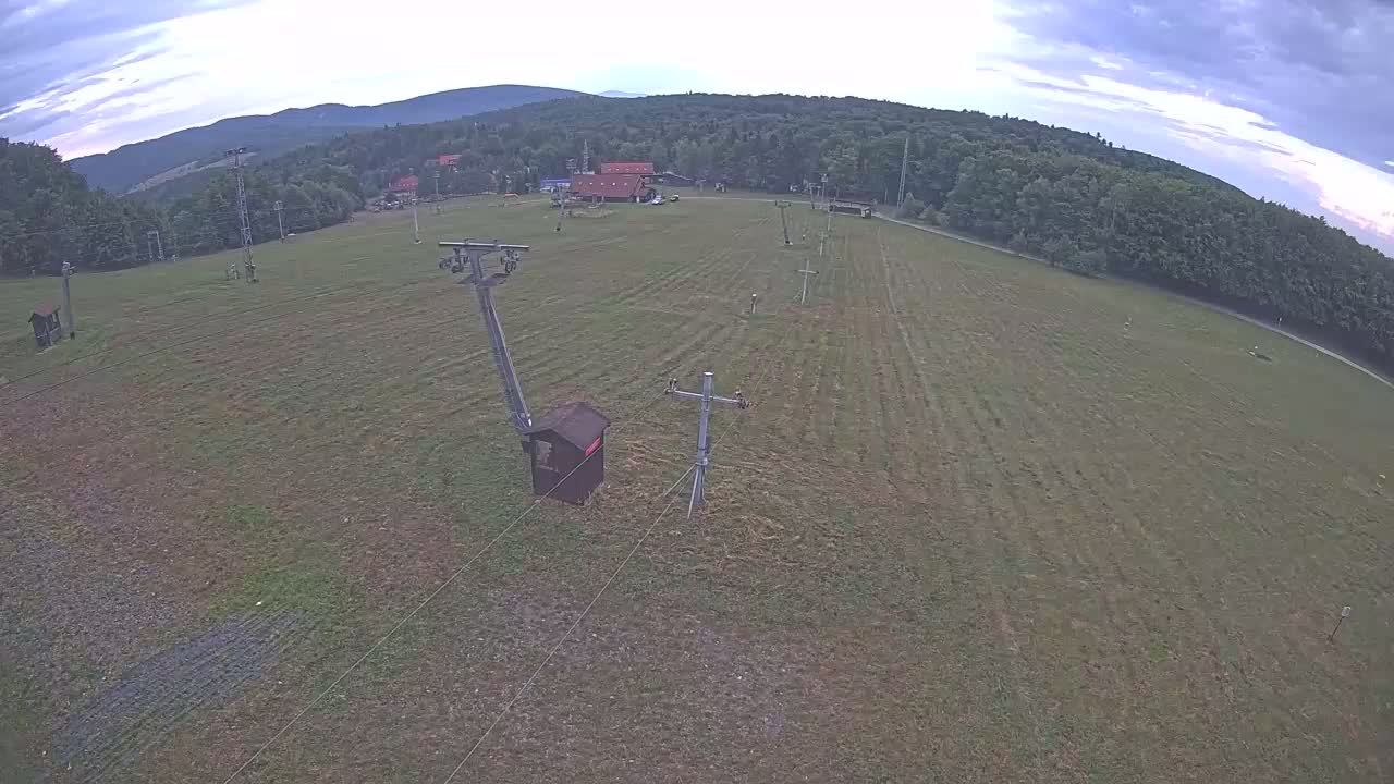 Jahodna Ski Slope East View Live Cam - Sever, Kosice 1, Kosice, Slovakia