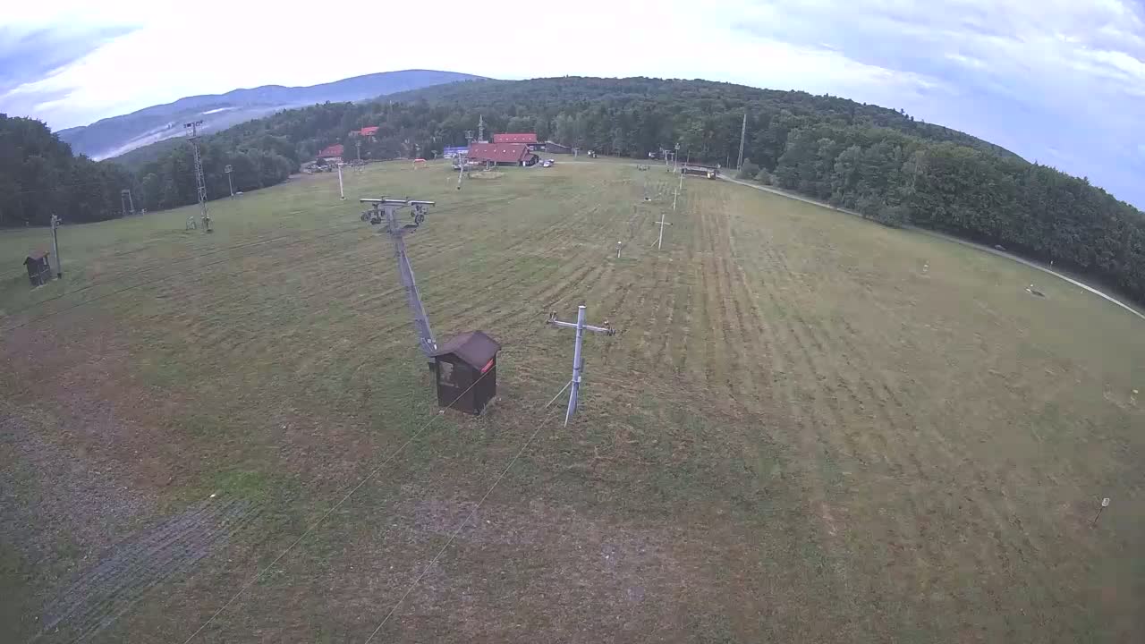 Jahodna Ski Slope East View Live Cam - Sever, Kosice 1, Kosice, Slovakia