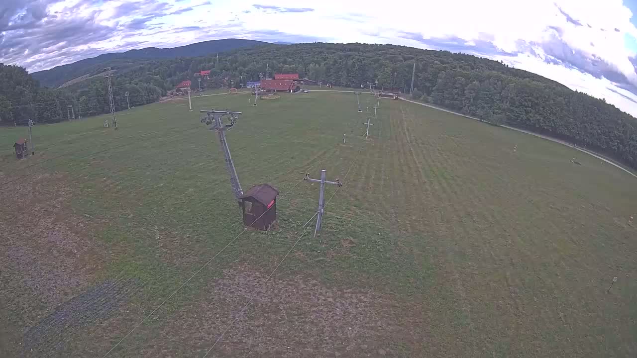 Jahodna Ski Slope East View Live Cam - Sever, Kosice 1, Kosice, Slovakia