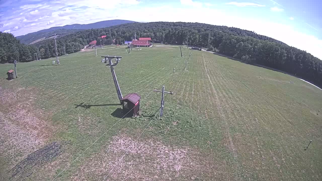 Jahodna Ski Slope East View Live Cam - Sever, Kosice 1, Kosice, Slovakia