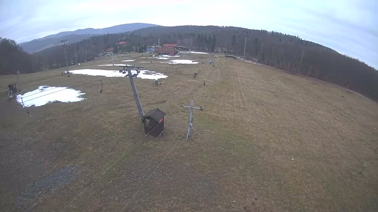 Jahodna Ski Slope East View Live Cam - Sever, Kosice 1, Kosice, Slovakia