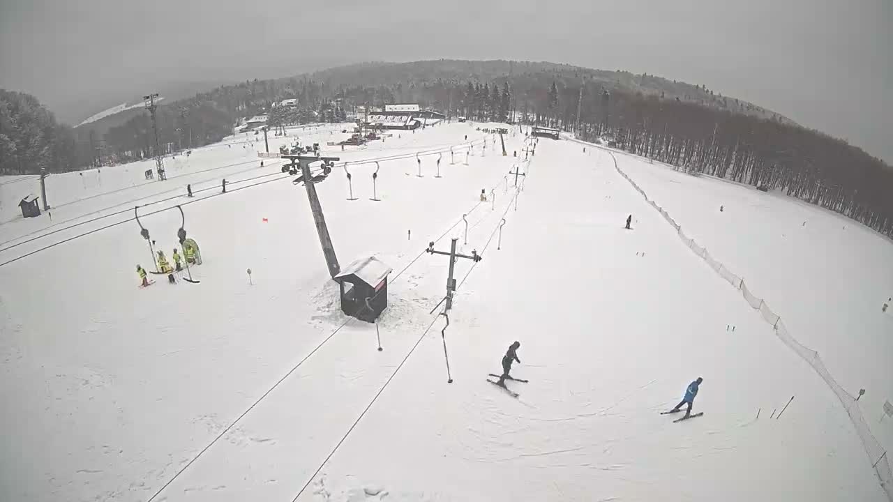 Jahodna Ski Slope East View Live Cam - Sever, Kosice 1, Kosice, Slovakia