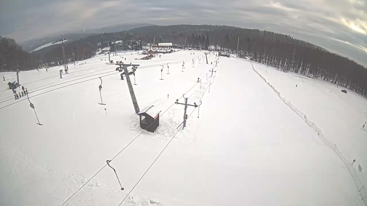Jahodna Ski Slope East View Live Cam - Sever, Kosice 1, Kosice, Slovakia
