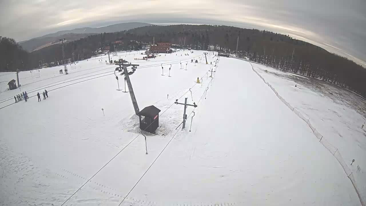 Jahodna Ski Slope East View Live Cam - Sever, Kosice 1, Kosice, Slovakia