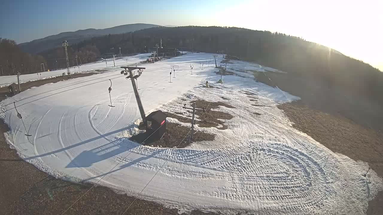 Jahodna Ski Slope East View Live Cam - Sever, Kosice 1, Kosice, Slovakia