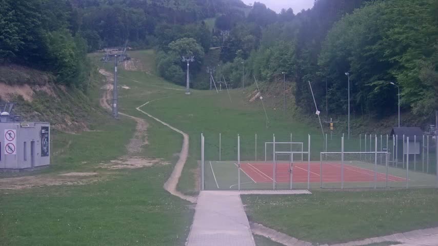 Salamandra Resort Ski Slope Live Cam - Hodrusa-Hamre, Žarnovica, Banská Bystrica, Slovakia