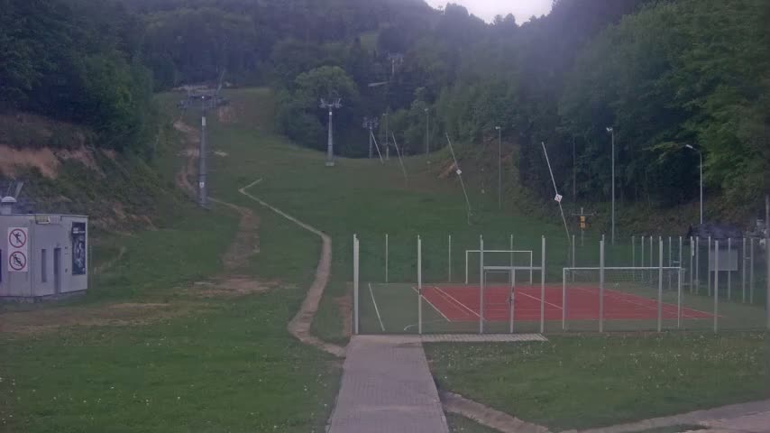Salamandra Resort Ski Slope Live Cam - Hodrusa-Hamre, Žarnovica, Banská Bystrica, Slovakia