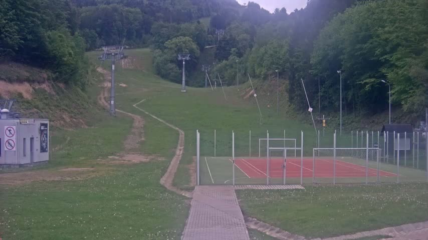 Salamandra Resort Ski Slope Live Cam - Hodrusa-Hamre, Žarnovica, Banská Bystrica, Slovakia