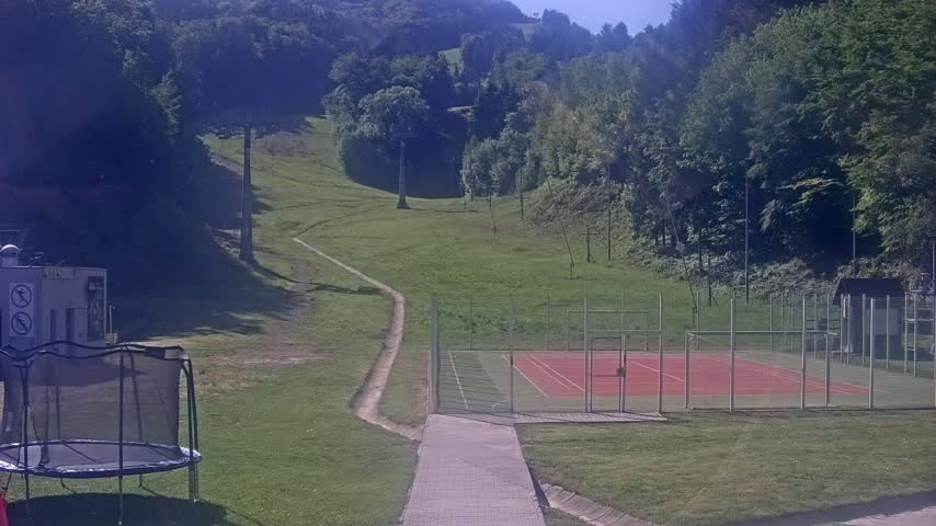 Salamandra Resort Ski Slope Live Cam - Hodrusa-Hamre, Žarnovica, Banská Bystrica, Slovakia