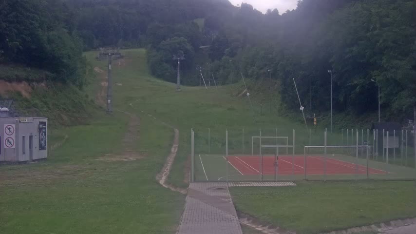 Salamandra Resort Ski Slope Live Cam - Hodrusa-Hamre, Žarnovica, Banská Bystrica, Slovakia