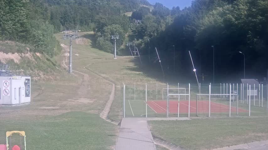 Salamandra Resort Ski Slope Live Cam - Hodrusa-Hamre, Žarnovica, Banská Bystrica, Slovakia