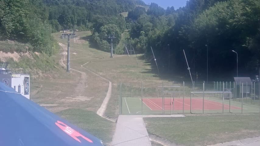 Salamandra Resort Ski Slope Live Cam - Hodrusa-Hamre, Žarnovica, Banská Bystrica, Slovakia