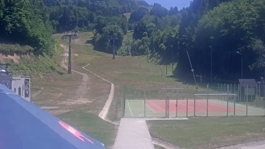 Salamandra Resort Ski Slope Live Cam - Hodrusa-Hamre, Žarnovica, Banská Bystrica, Slovakia