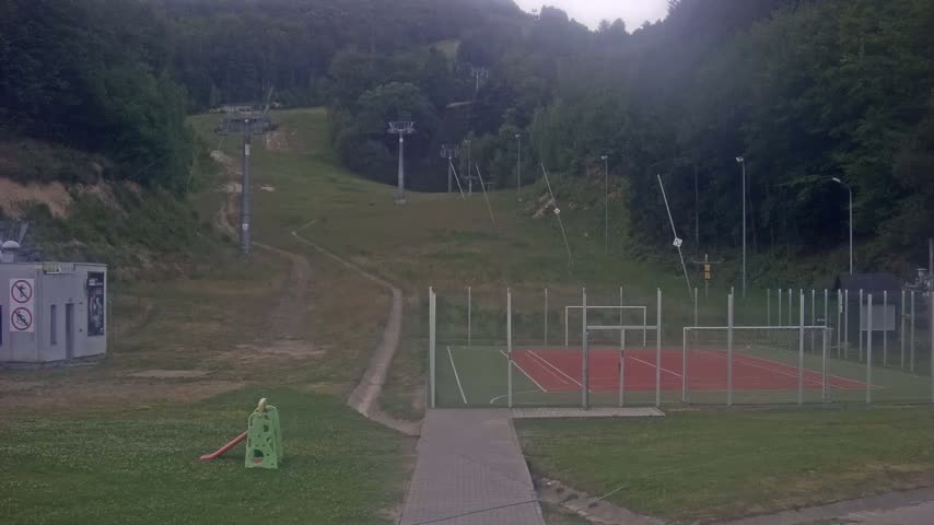 Salamandra Resort Ski Slope Live Cam - Hodrusa-Hamre, Žarnovica, Banská Bystrica, Slovakia