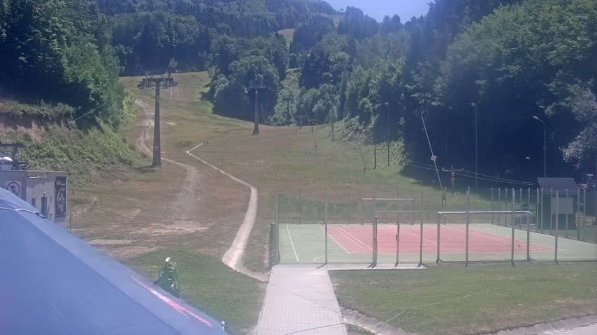 Salamandra Resort Ski Slope Live Cam - Hodrusa-Hamre, Žarnovica, Banská Bystrica, Slovakia