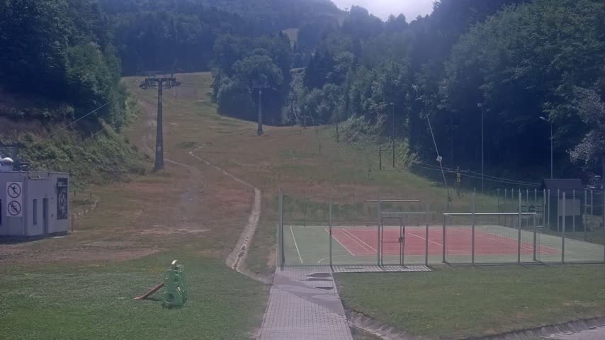 Salamandra Resort Ski Slope Live Cam - Hodrusa-Hamre, Žarnovica, Banská Bystrica, Slovakia