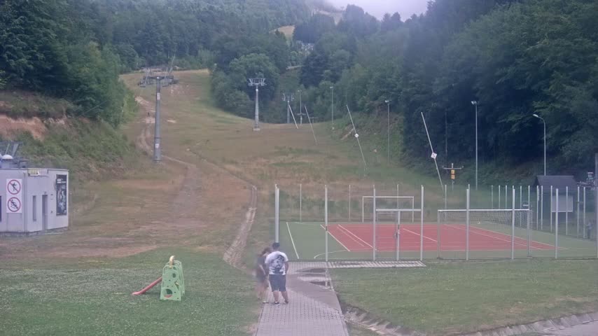 Salamandra Resort Ski Slope Live Cam - Hodrusa-Hamre, Žarnovica, Banská Bystrica, Slovakia