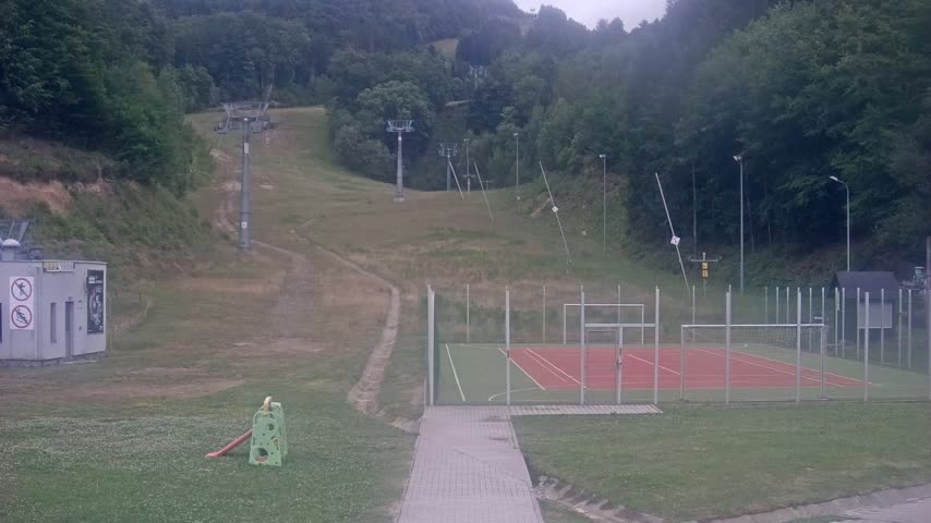 Salamandra Resort Ski Slope Live Cam - Hodrusa-Hamre, Žarnovica, Banská Bystrica, Slovakia