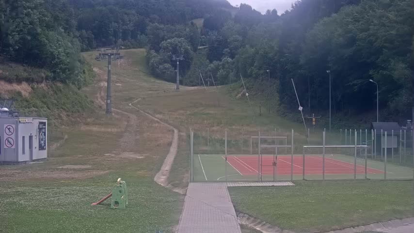 Salamandra Resort Ski Slope Live Cam - Hodrusa-Hamre, Žarnovica, Banská Bystrica, Slovakia