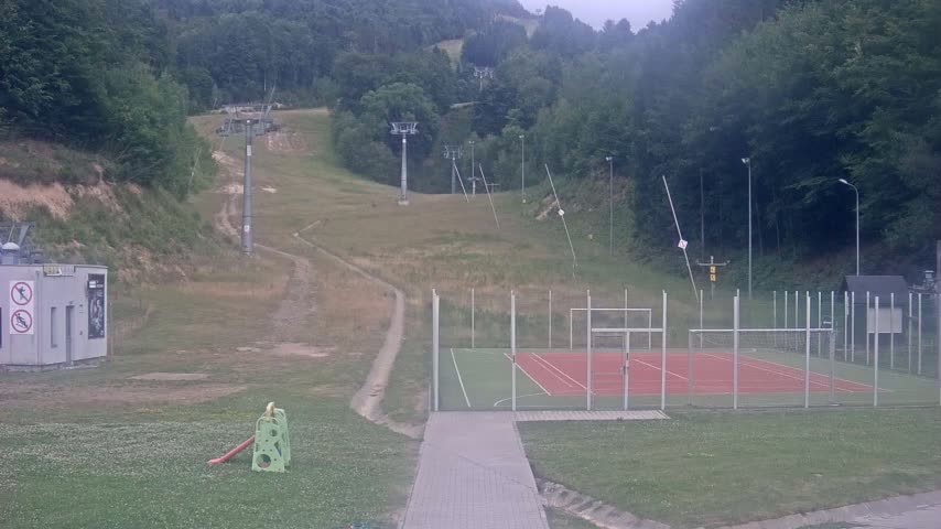 Salamandra Resort Ski Slope Live Cam - Hodrusa-Hamre, Žarnovica, Banská Bystrica, Slovakia