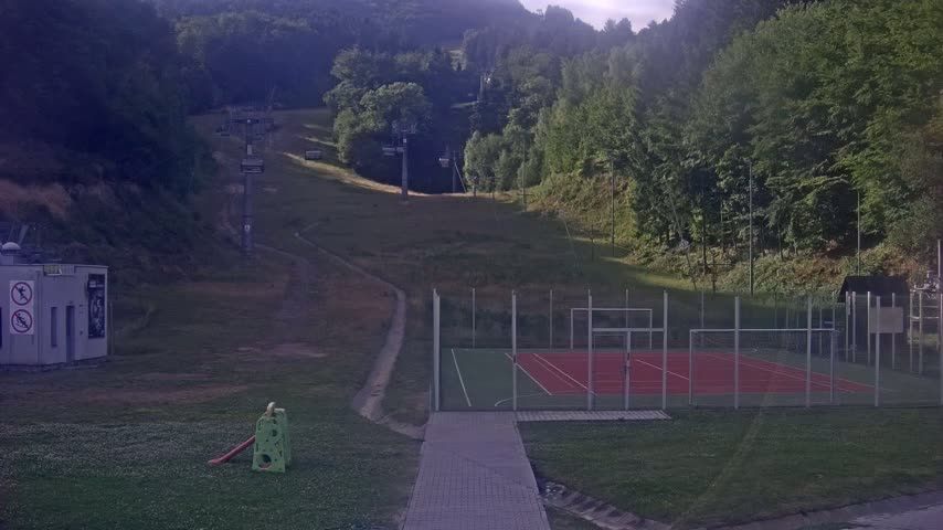 Salamandra Resort Ski Slope Live Cam - Hodrusa-Hamre, Žarnovica, Banská Bystrica, Slovakia