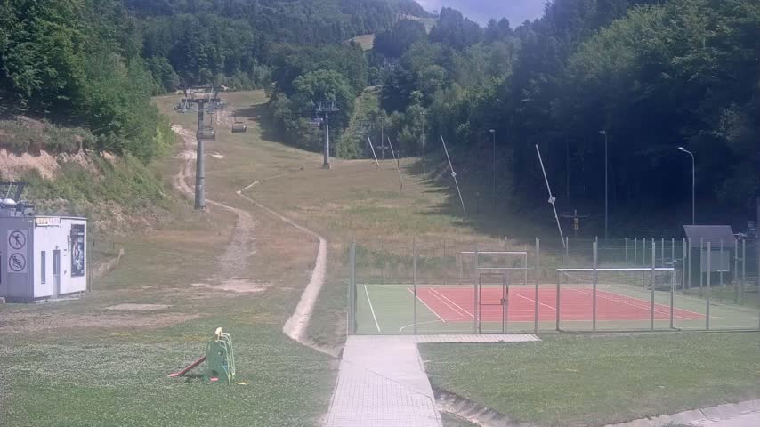 Salamandra Resort Ski Slope Live Cam - Hodrusa-Hamre, Žarnovica, Banská Bystrica, Slovakia