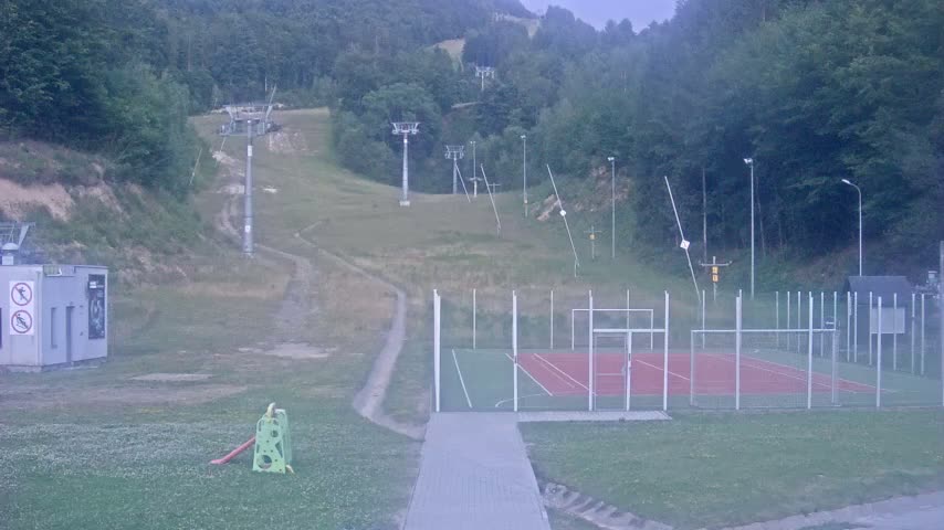Salamandra Resort Ski Slope Live Cam - Hodrusa-Hamre, Žarnovica, Banská Bystrica, Slovakia